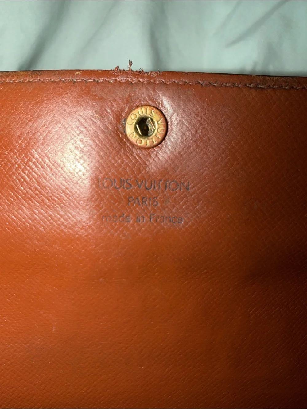 VINTAGE 1993 LOUIS VUITTON SARAH MONOGRAM SNAP WALLET - Picture 9 of 15